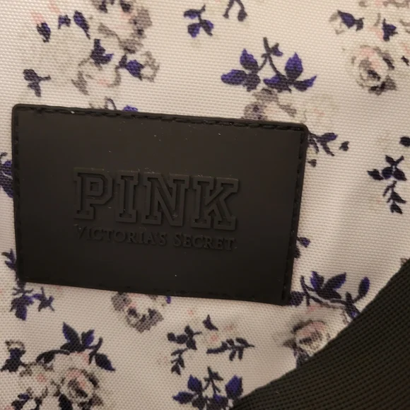 Victoria's Secret Getaway Weekend Gym  Tote Bag - Floral Brand New- Very Large! - Picture 3 of 8